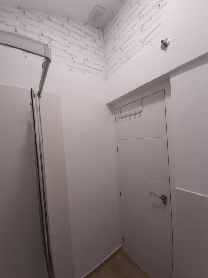 Plaza Andalucia Apartment -A 10Min Caminando Del Puente Romano Кордова Екстер'єр фото